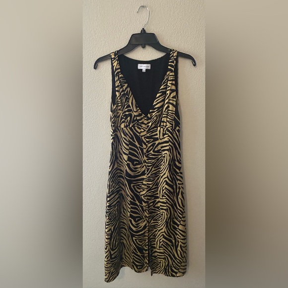 Lost + Wander Helena Love Tiger Print Midi Dress Size Small NWOT - Picture 3 of 9